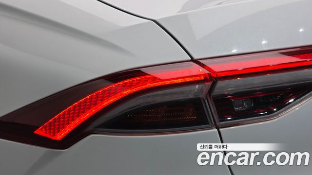 Hyundai Grandeur 2023 — photo 9