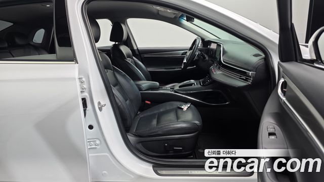 Hyundai Grandeur 2023 — photo 16