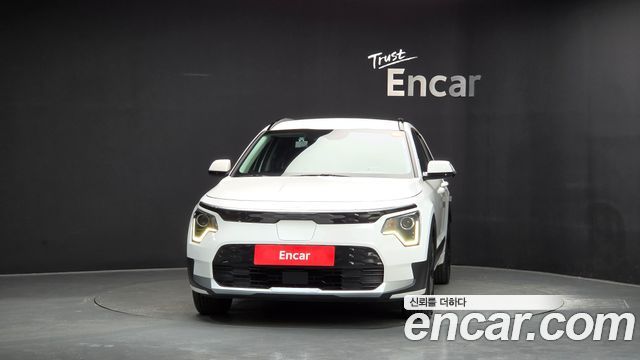 Kia Niro 2023 — photo 3