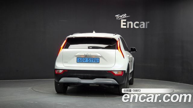 Kia Niro 2023 — photo 4