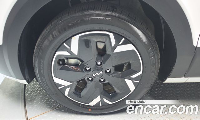 Kia Niro 2023 — photo 5