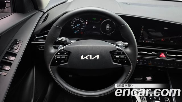 Kia Niro 2023 — photo 18