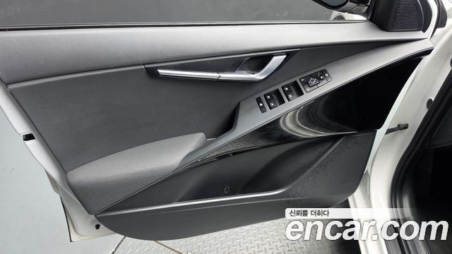Kia Niro 2023 — photo 14