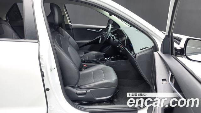 Kia Niro 2023 — photo 16