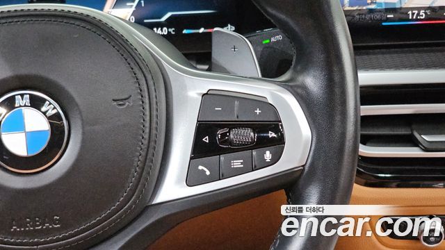 BMW 3-Series 2023 — photo 23