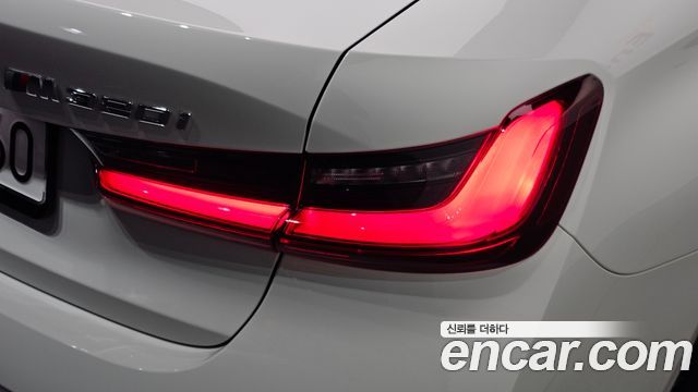 BMW 3-Series 2023 — photo 9