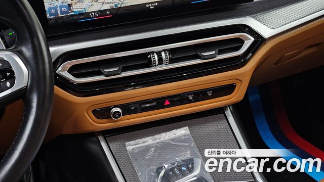 BMW 3-Series 2023 — photo 31