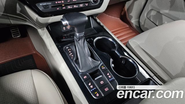 Kia Canival 2020 — photo 12