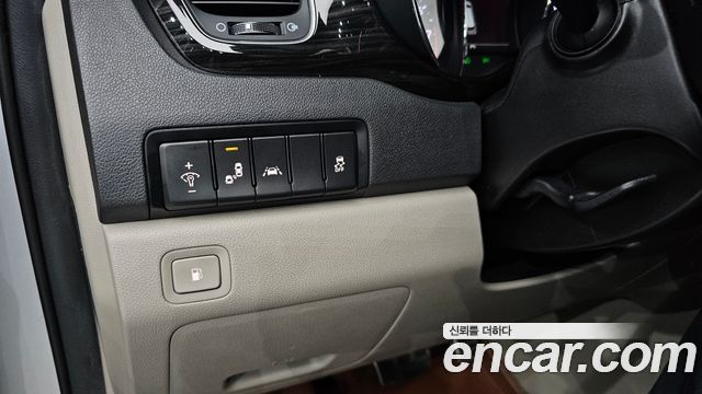 Kia Canival 2020 — photo 20
