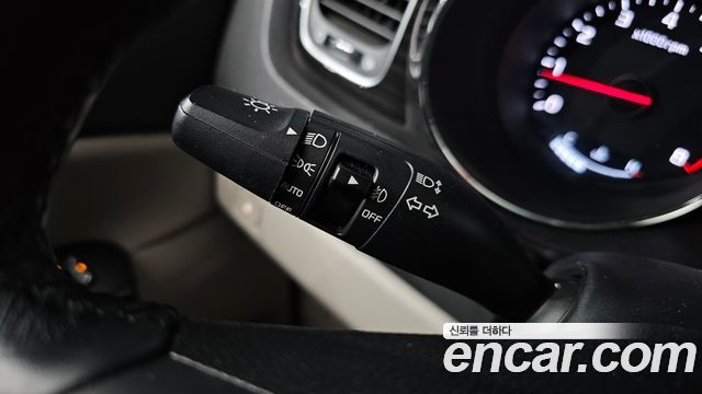 Kia Canival 2020 — photo 22