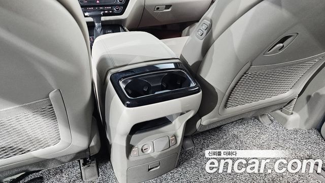 Kia Canival 2020 — photo 27