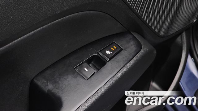 Hyundai AVANTE 2017 — photo 17