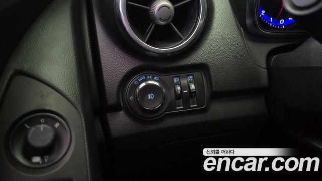 Chevrolet Korea Trax 2013 — photo 17