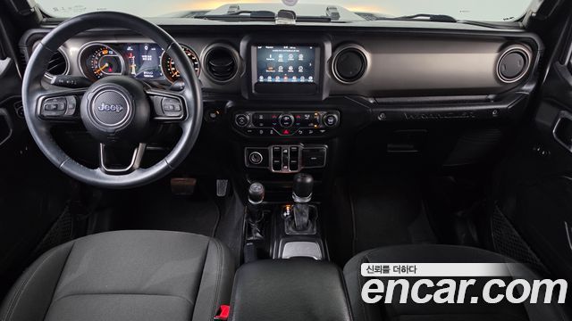 Jeep Wrangler 2018 — photo 10