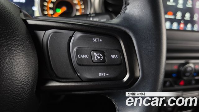 Jeep Wrangler 2018 — photo 21