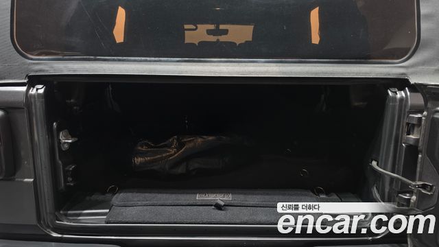 Jeep Wrangler 2018 — photo 22