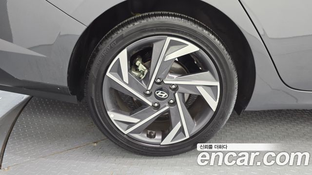 Hyundai AVANTE 2024 — photo 5