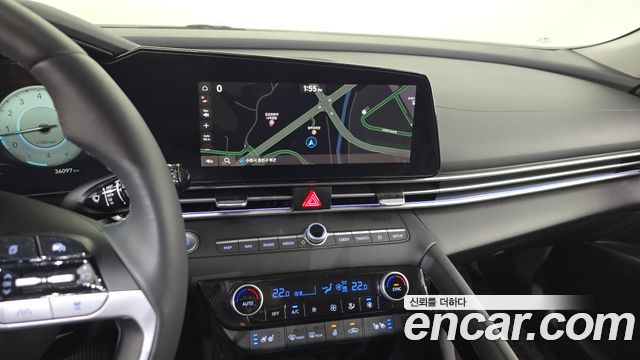 Hyundai AVANTE 2024 — photo 18