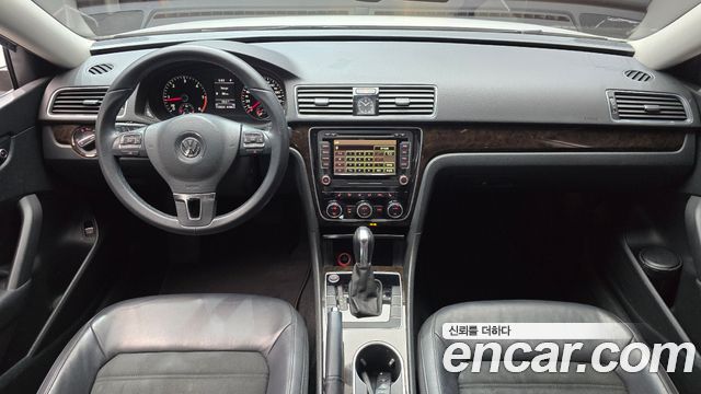 Volkswagen Passat 2014 — photo 7