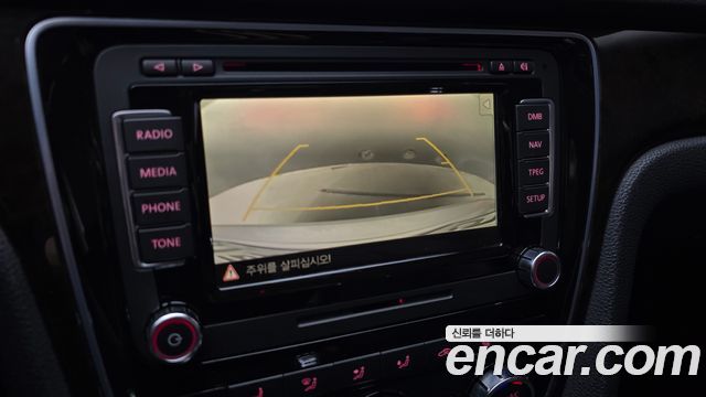 Volkswagen Passat 2014 — photo 14