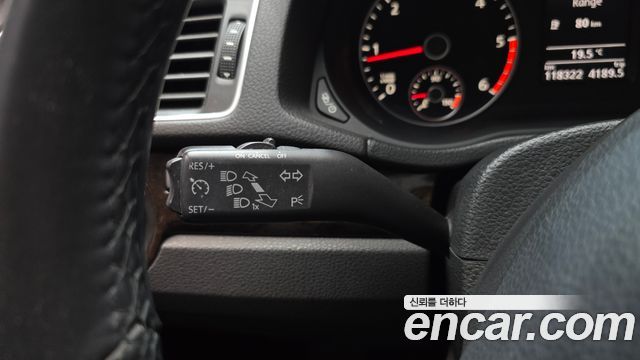 Volkswagen Passat 2014 — photo 17
