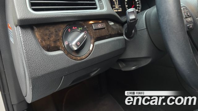 Volkswagen Passat 2014 — photo 19