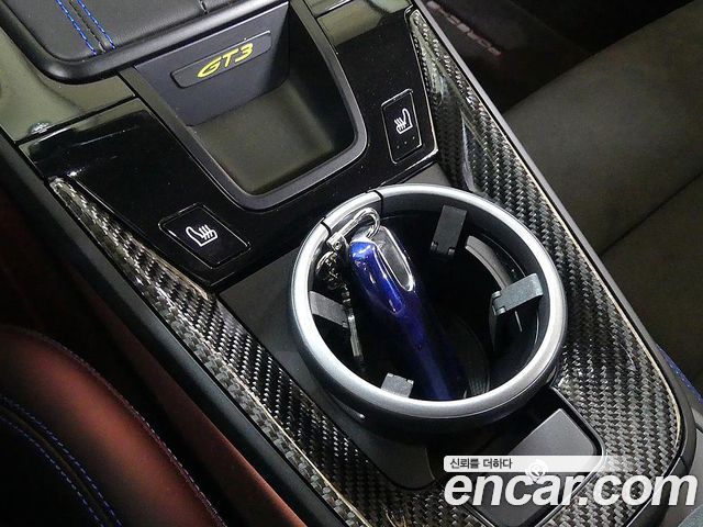 Porsche 911 2022 — photo 17