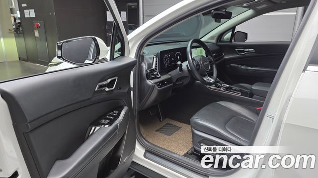 Kia Sportage 2023 — photo 13