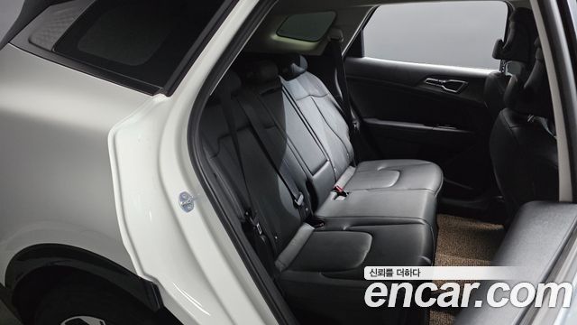 Kia Sportage 2023 — photo 17