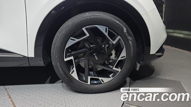 Kia Sportage 2023 — photo 7
