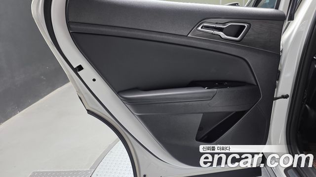 Kia Sportage 2023 — photo 15