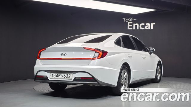 Hyundai Sonata 2022 — photo 2