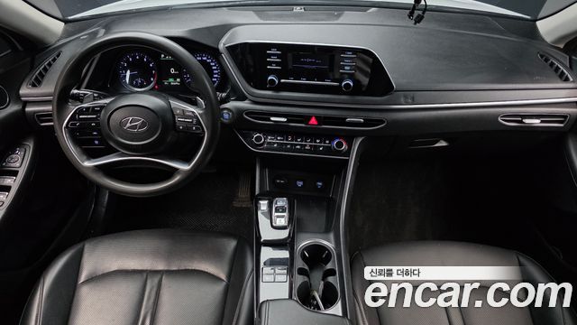 Hyundai Sonata 2022 — photo 7