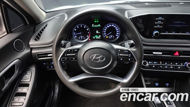 Hyundai Sonata 2022 — photo 13