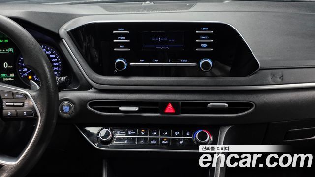 Hyundai Sonata 2022 — photo 14