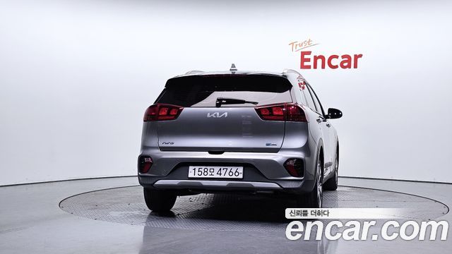 Kia Niro 2022 — photo 4