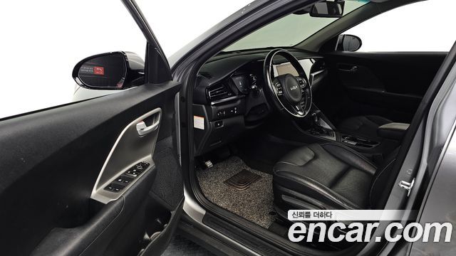 Kia Niro 2022 — photo 10