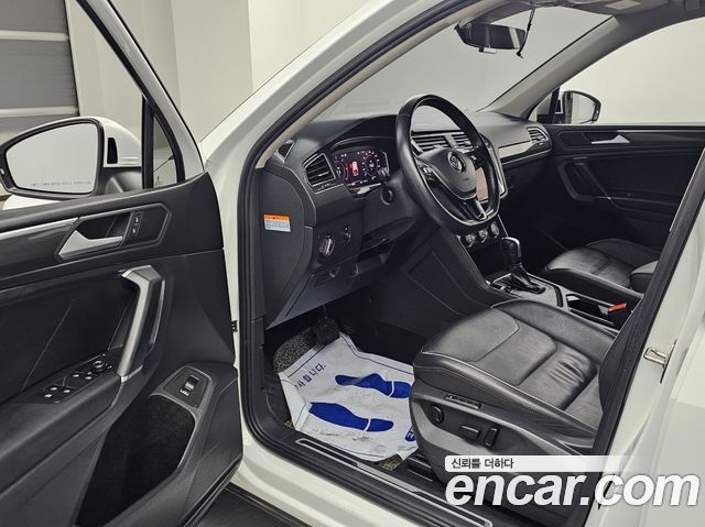 Volkswagen Tiguan 2020 — photo 11