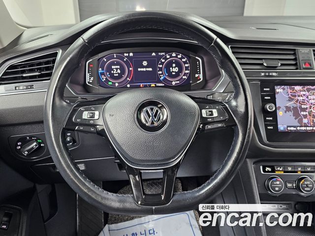 Volkswagen Tiguan 2020 — photo 13