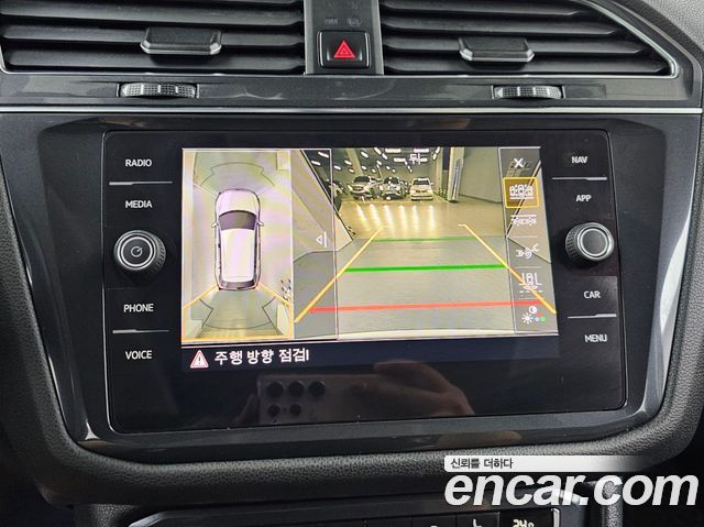 Volkswagen Tiguan 2020 — photo 15