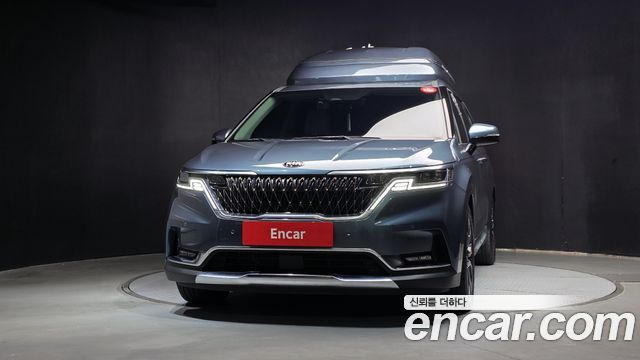 Kia Canival 2021 — photo 3