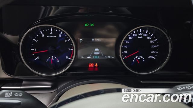 Kia Canival 2021 — photo 11