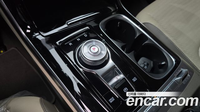 Kia Canival 2021 — photo 12