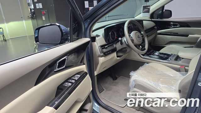 Kia Canival 2021 — photo 13