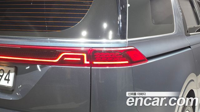 Kia Canival 2021 — photo 9