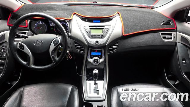 Hyundai AVANTE 2012 — photo 10