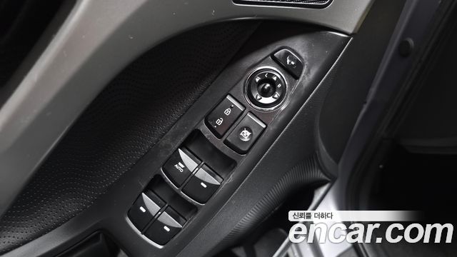 Hyundai AVANTE 2012 — photo 23