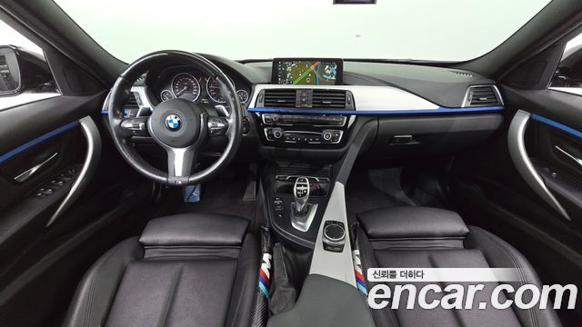 BMW 3-Series 2018 — photo 10