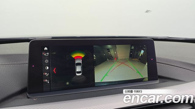 BMW 3-Series 2018 — photo 20