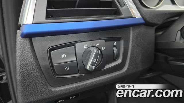 BMW 3-Series 2018 — photo 29